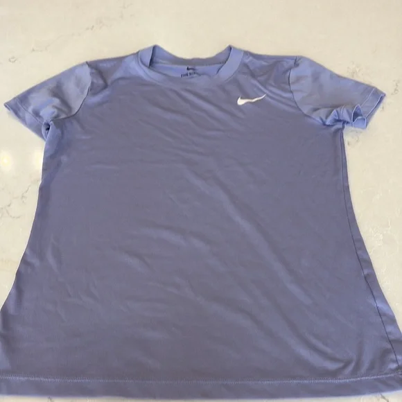 3 Nike athletic tshirts! - Picture 8 of 10